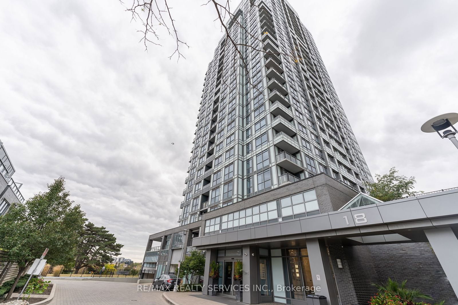 18 Graydon Hall Dr, unit 1305 for rent