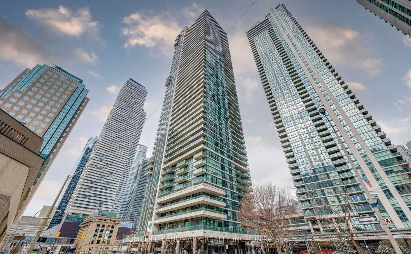 33 Bay St, unit 4805 for rent