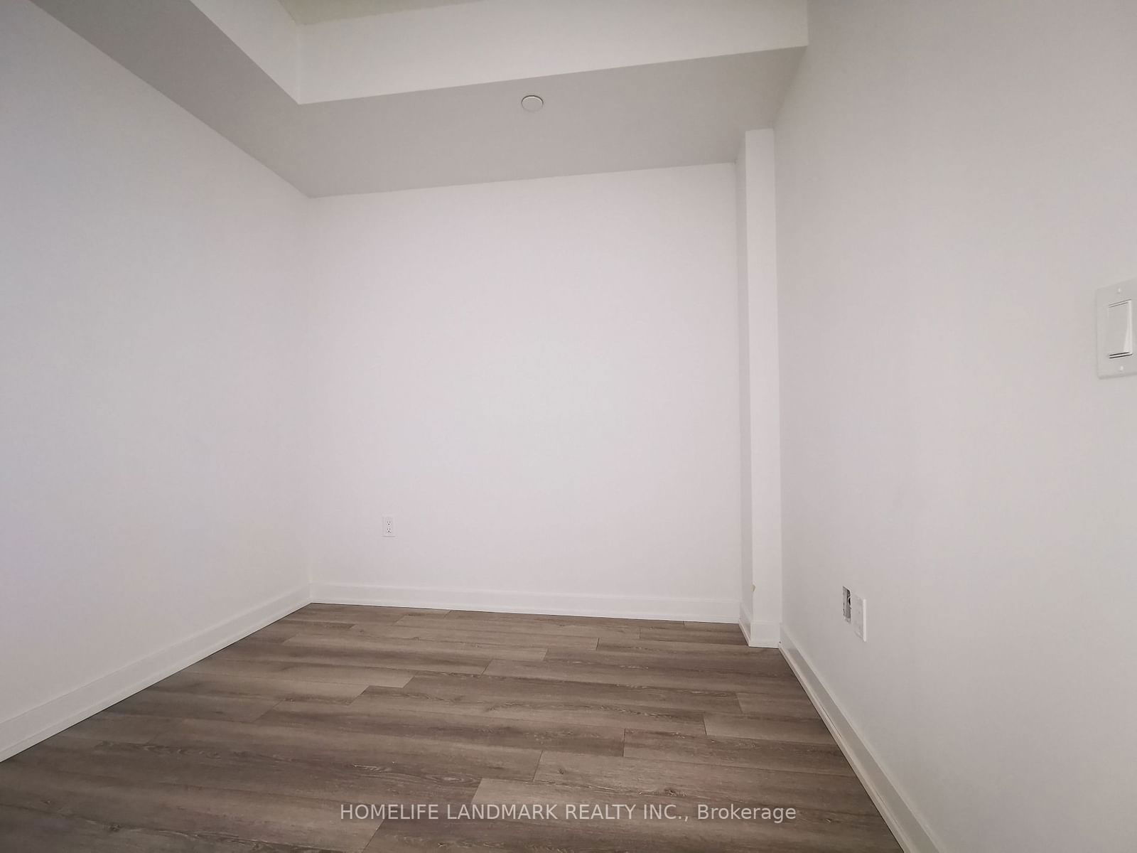 238 Simcoe St, unit 3507 for rent