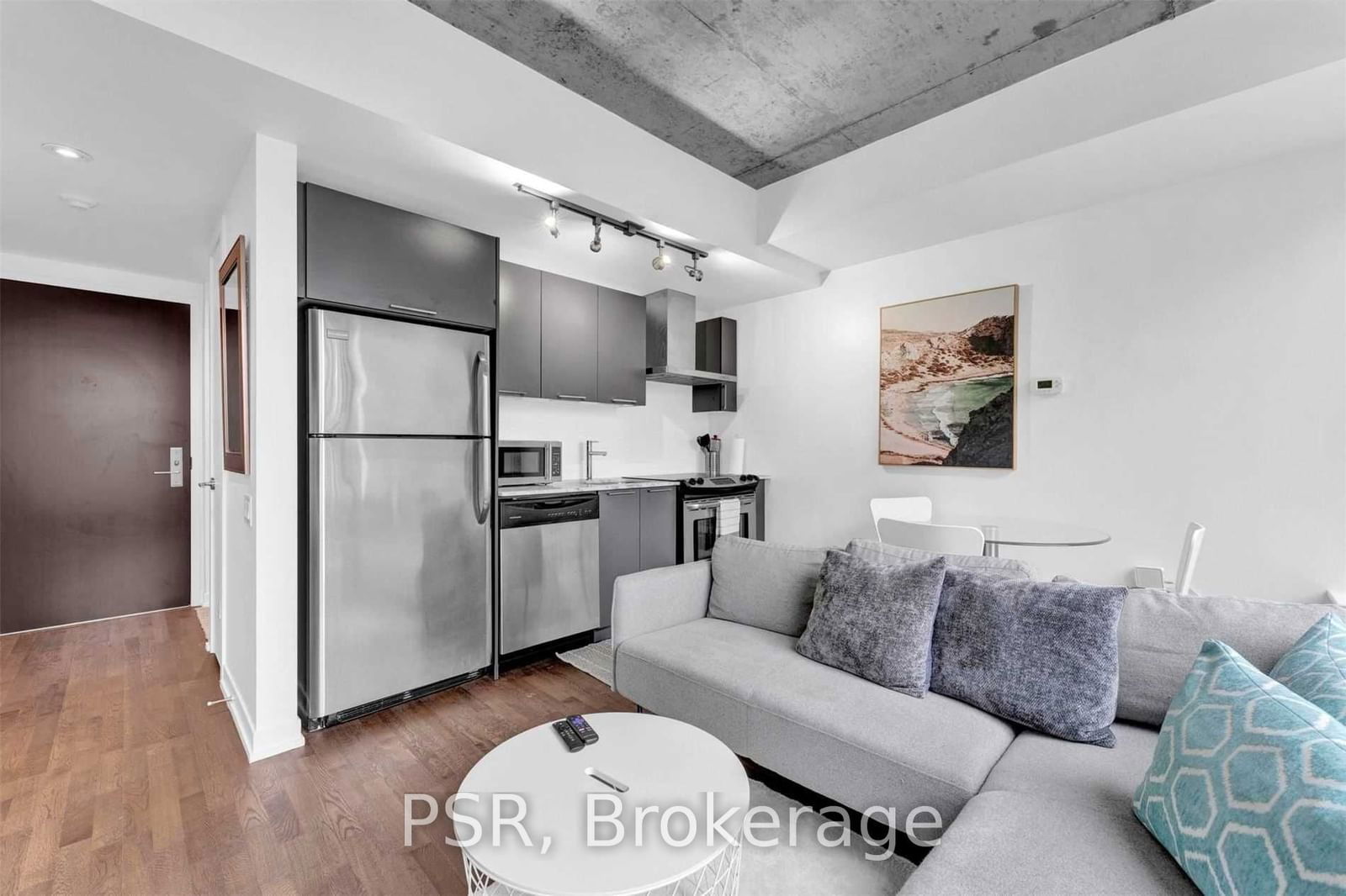 95 Bathurst St, unit 913 for rent