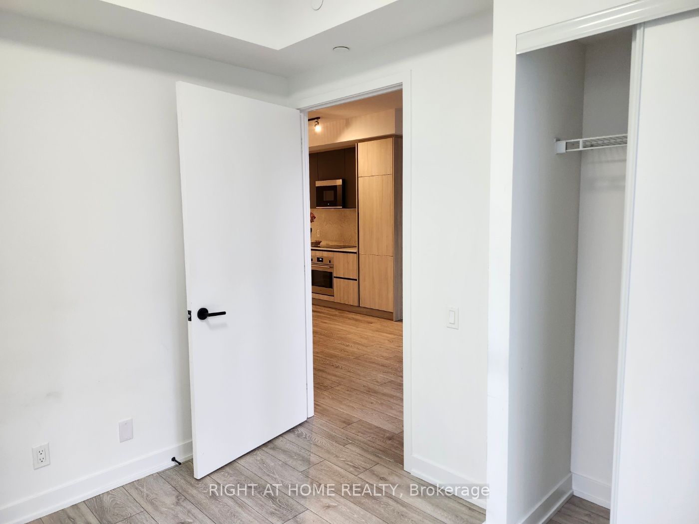 108 Peter St, unit 2605 for rent