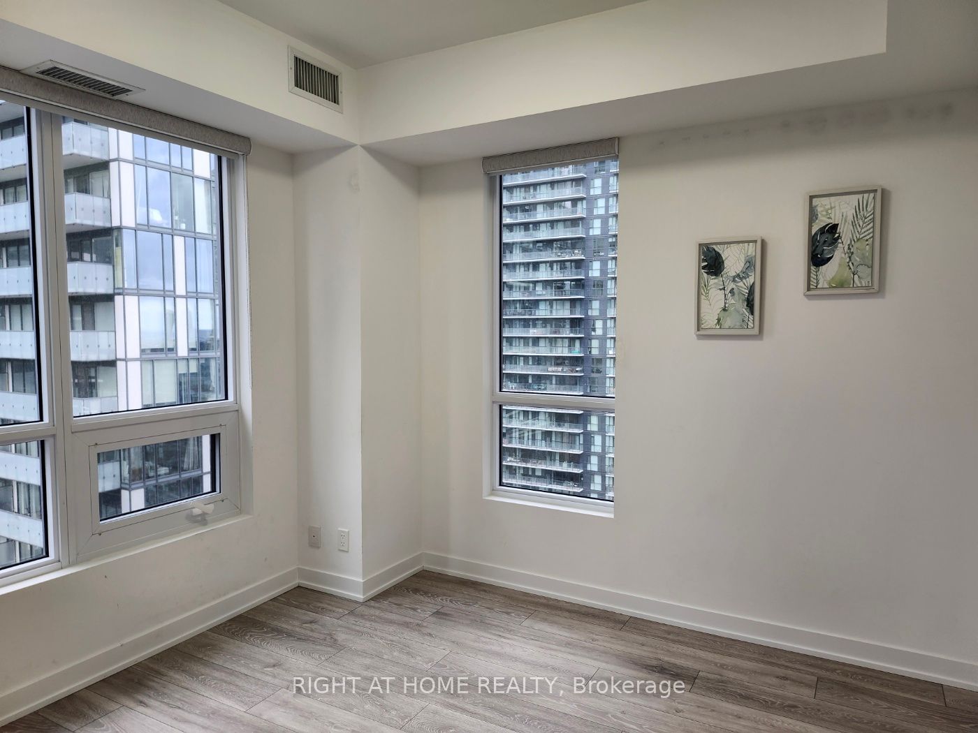 108 Peter St, unit 2605 for rent