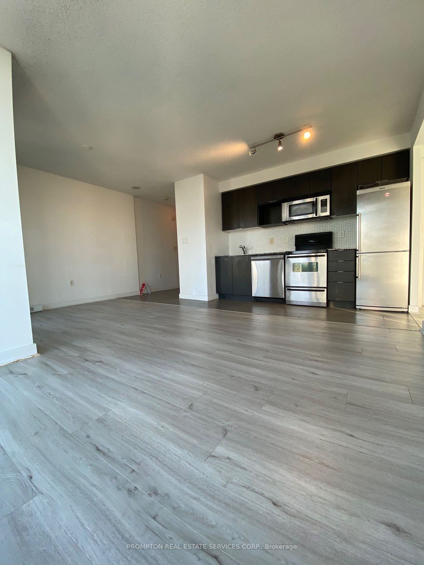 15 Fort York Blvd, unit 3903 for rent