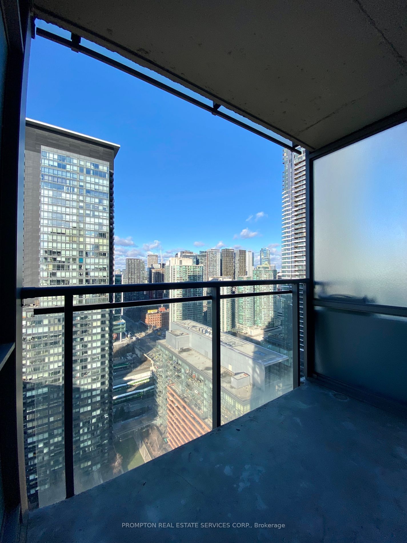 15 Fort York Blvd, unit 3903 for rent