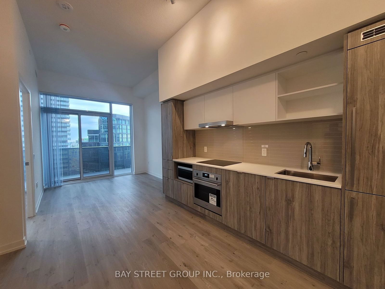 138 Downes St, unit 3905 for rent