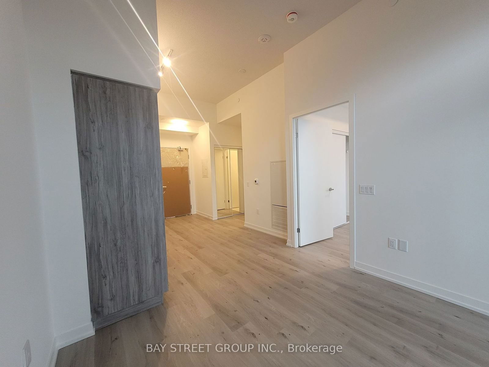 138 Downes St, unit 3905 for rent