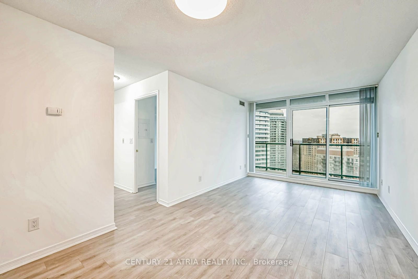 5500 Yonge St, unit 2102 for sale