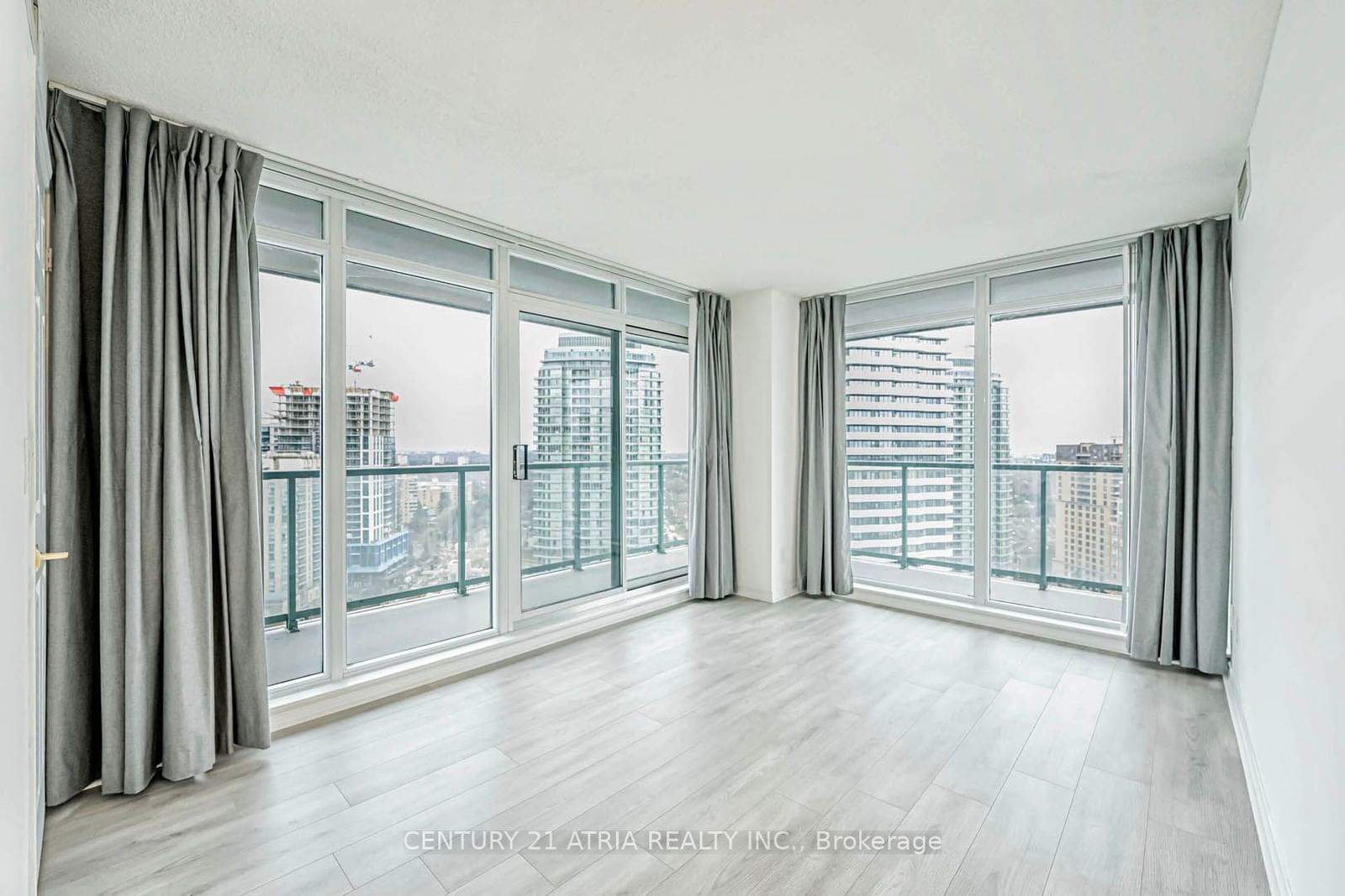 5500 Yonge St, unit 2102 for sale