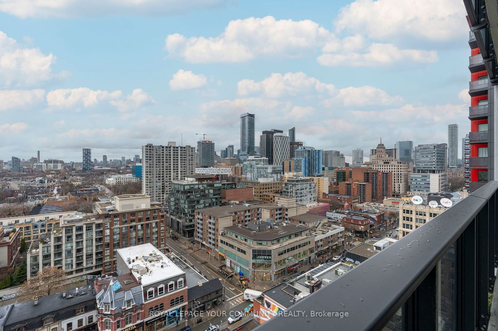 330 Richmond St W, unit 1812 for rent