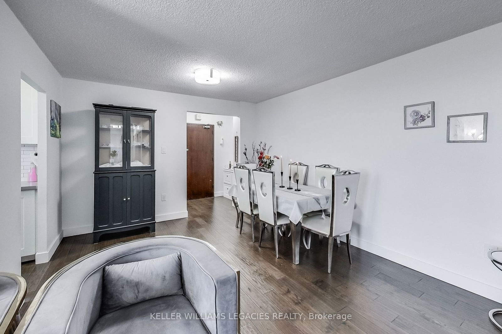 5 Old Sheppard Ave E, unit 1205 for sale