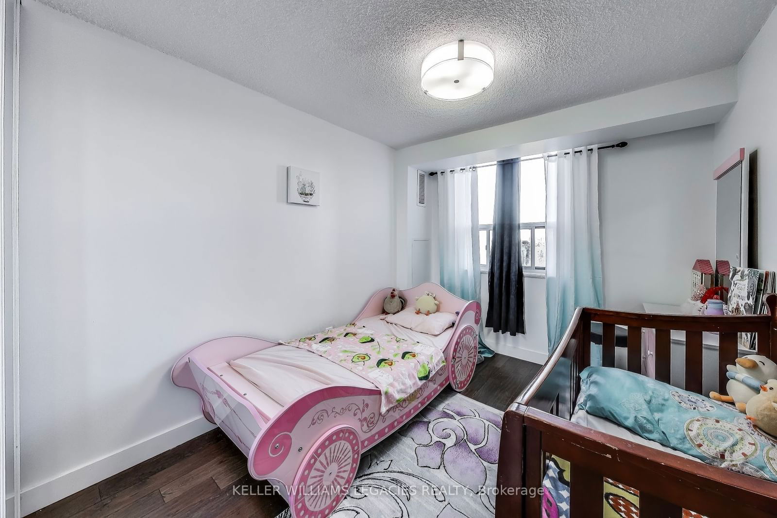 5 Old Sheppard Ave E, unit 1205 for sale