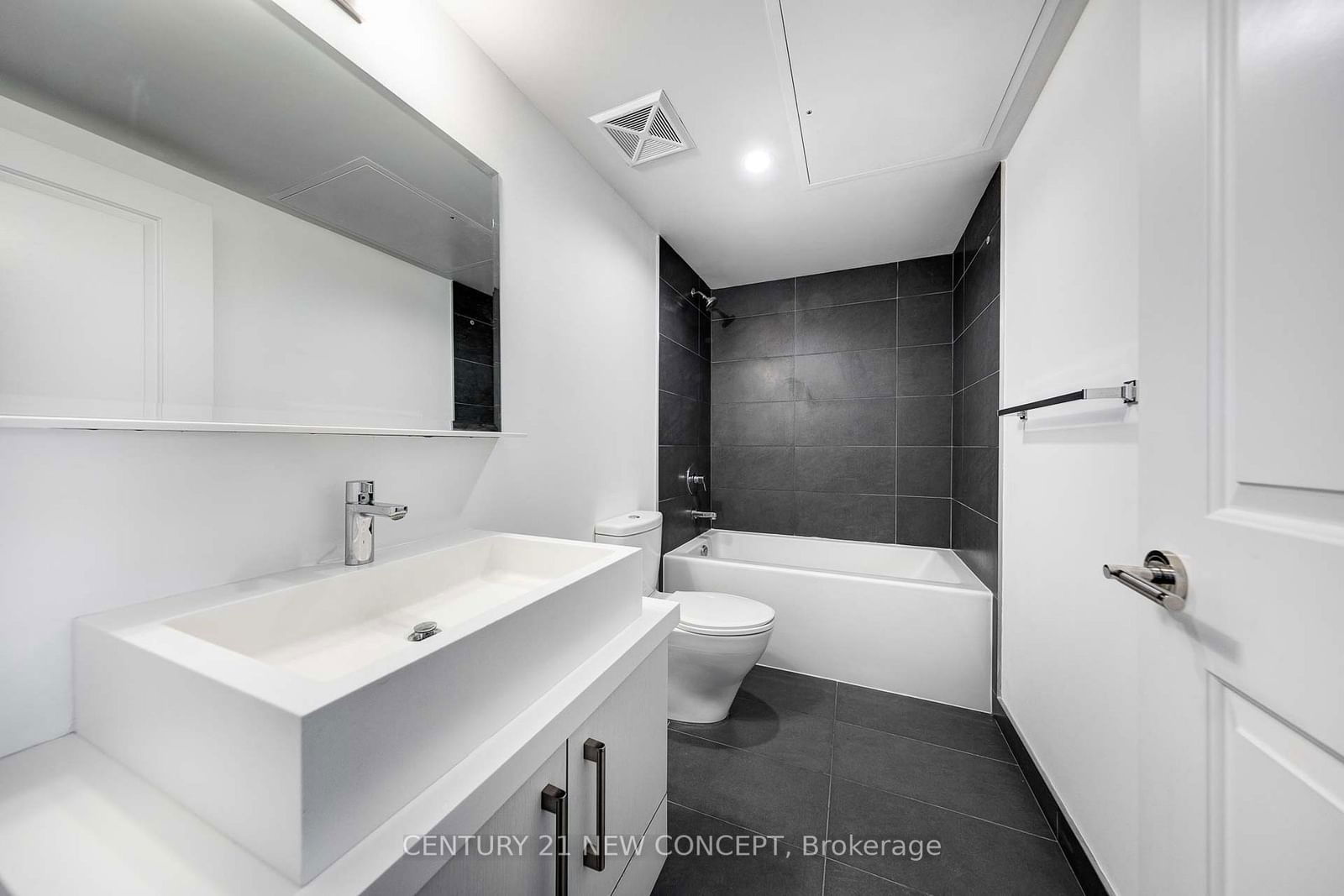 65 St Mary St, unit 1006 for sale