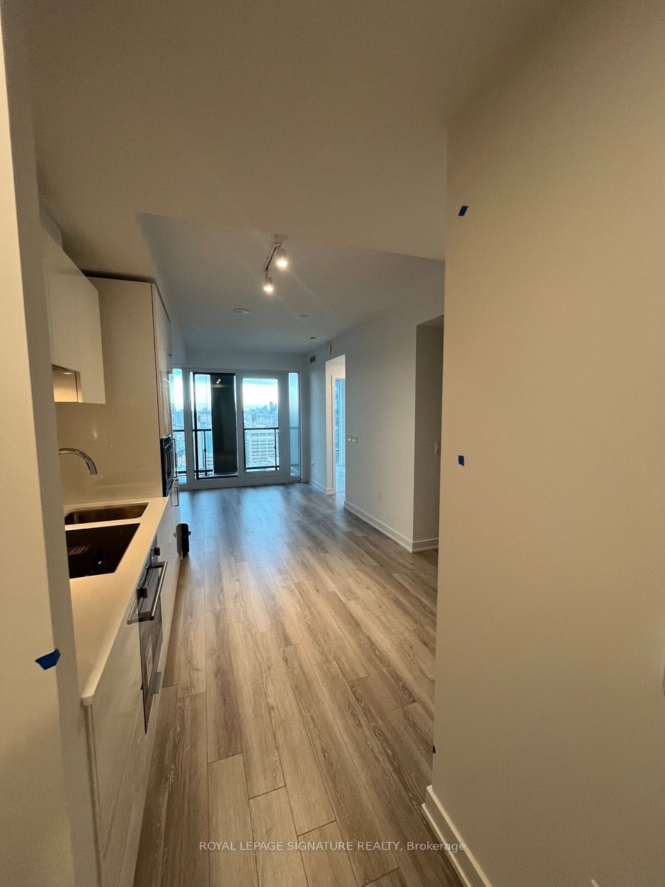 238 Simcoe St N, unit 3310 for rent