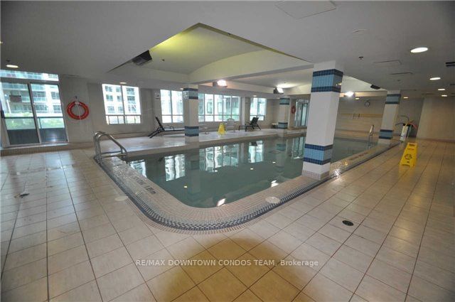 30 Grand Trunk Cres, unit 1005 for rent