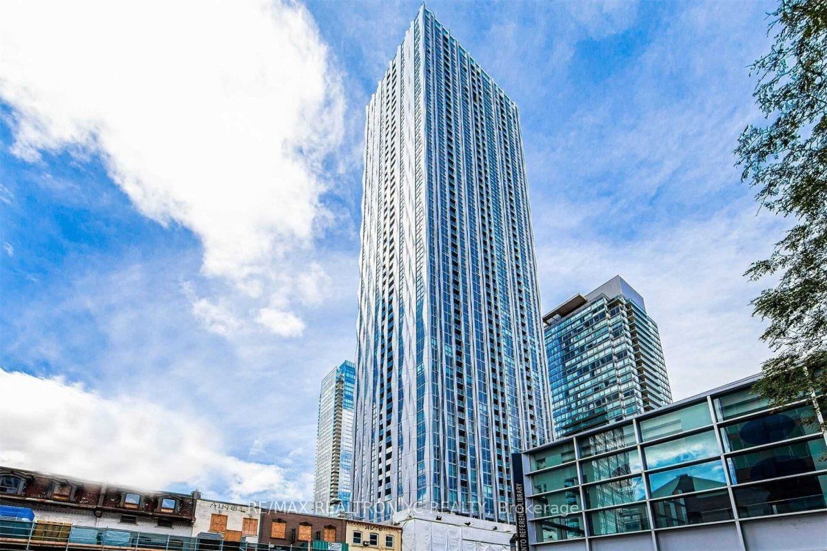 1 Yorkville Ave, unit 3309 for rent