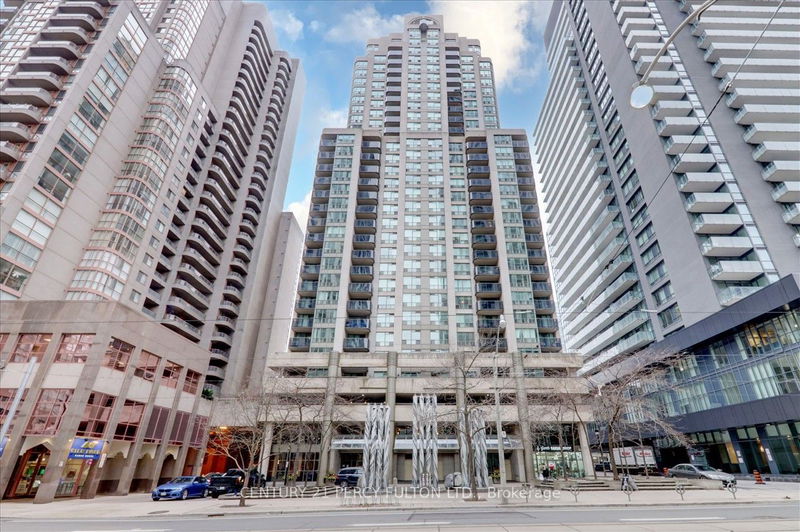 750 Bay St, unit 709 for sale