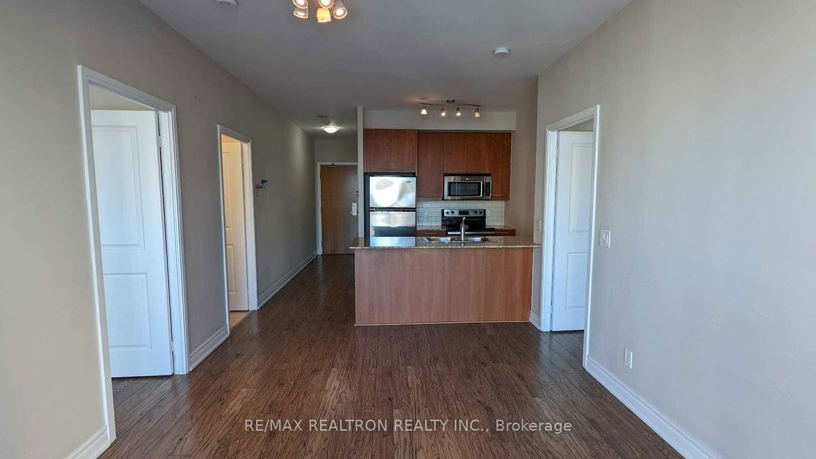 88 Broadway Ave, unit 1201 for rent