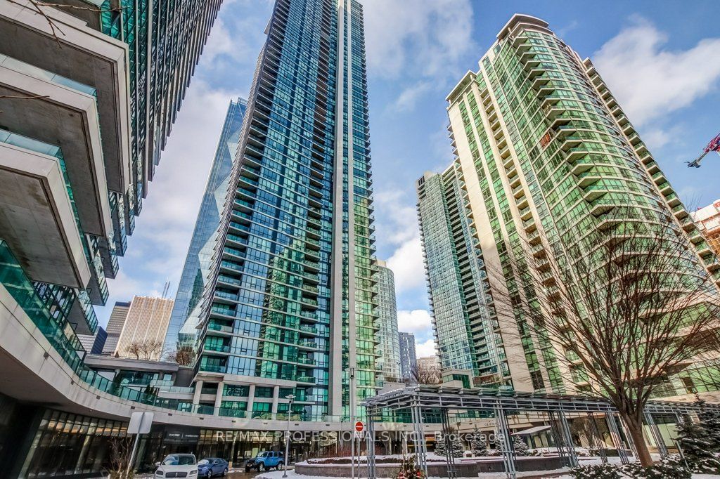 16 Harbour St, unit 4010 for rent