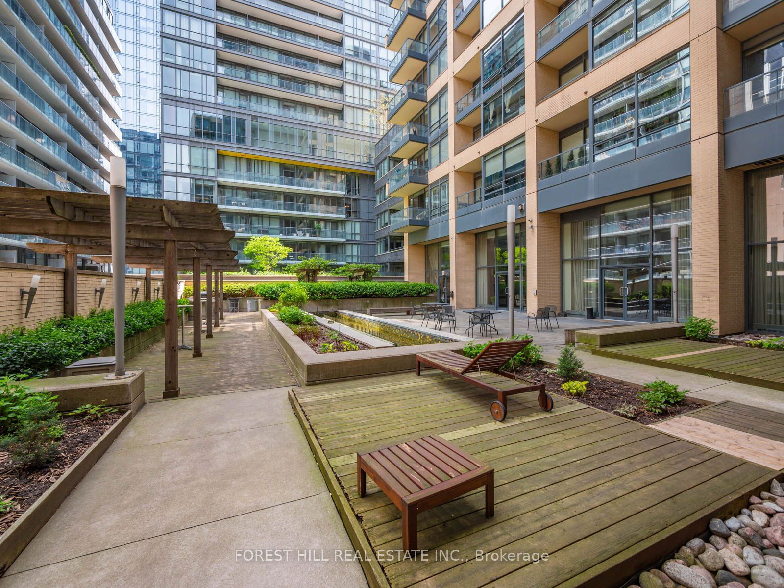 438 King St W, unit 1120 for rent