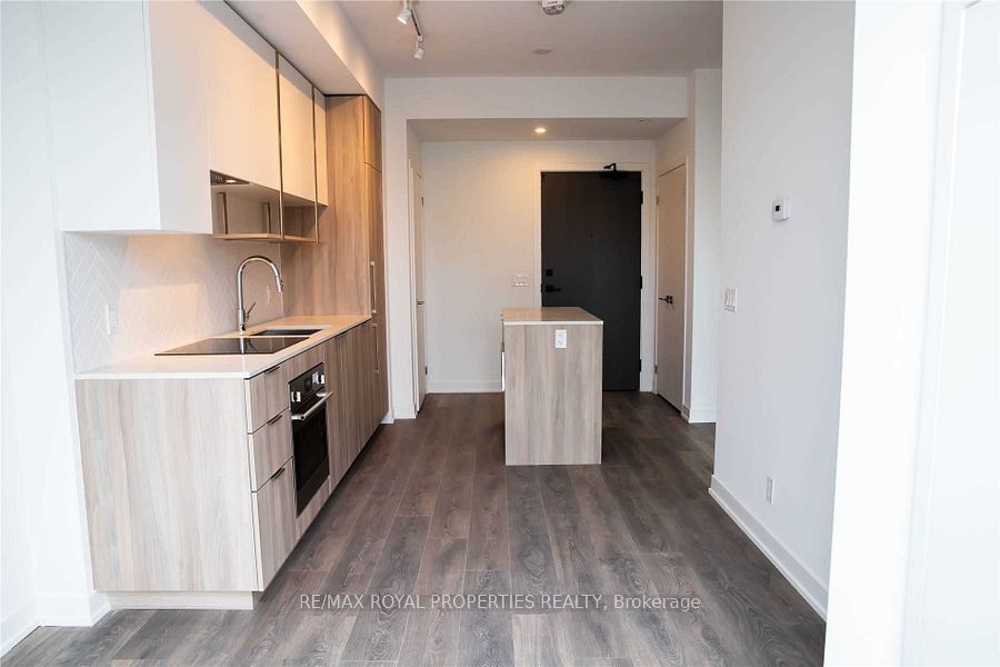 15 Holmes Ave, unit 1407 for rent