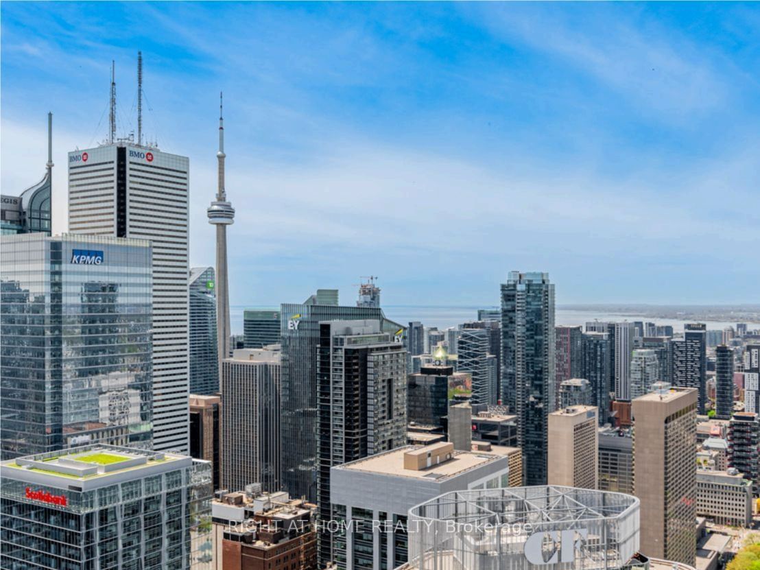 197 Yonge St, unit 07 for rent