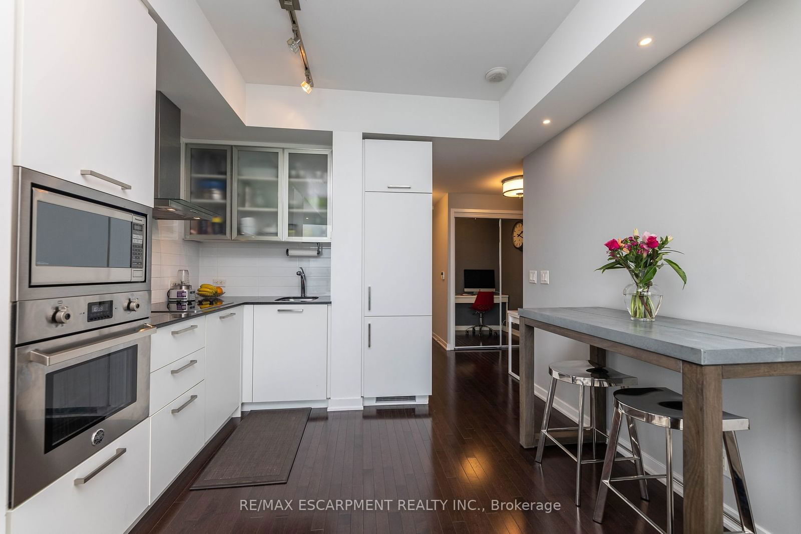 14 York St, unit 5110 for sale