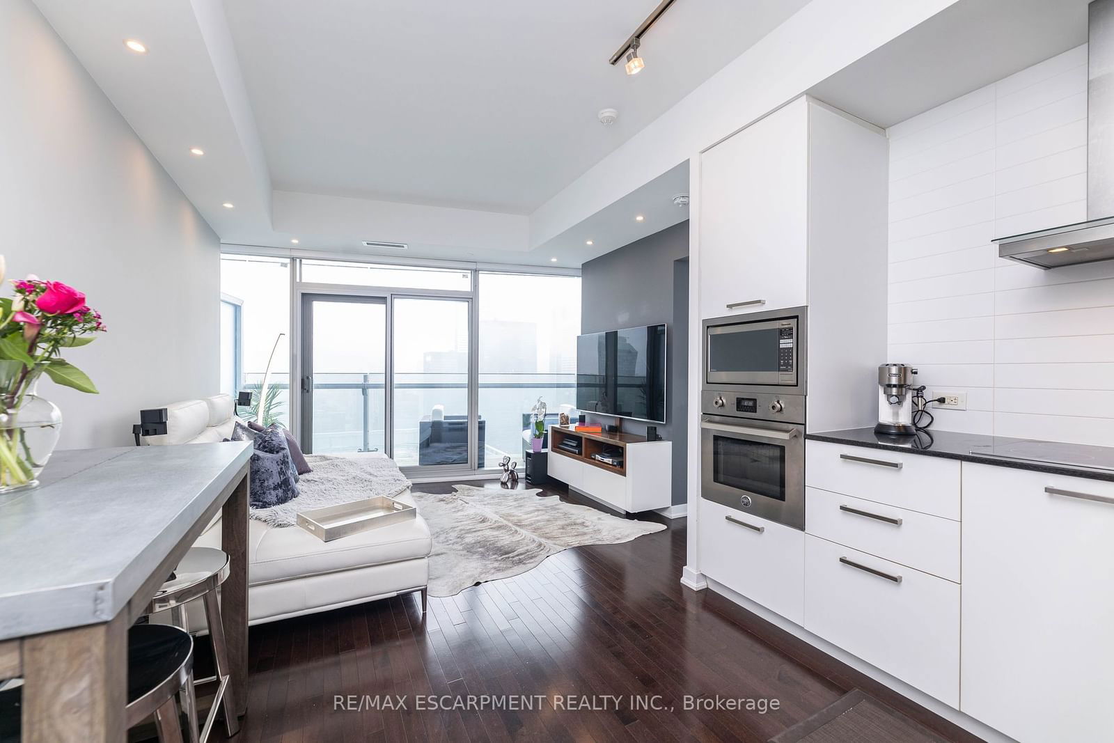 14 York St, unit 5110 for sale