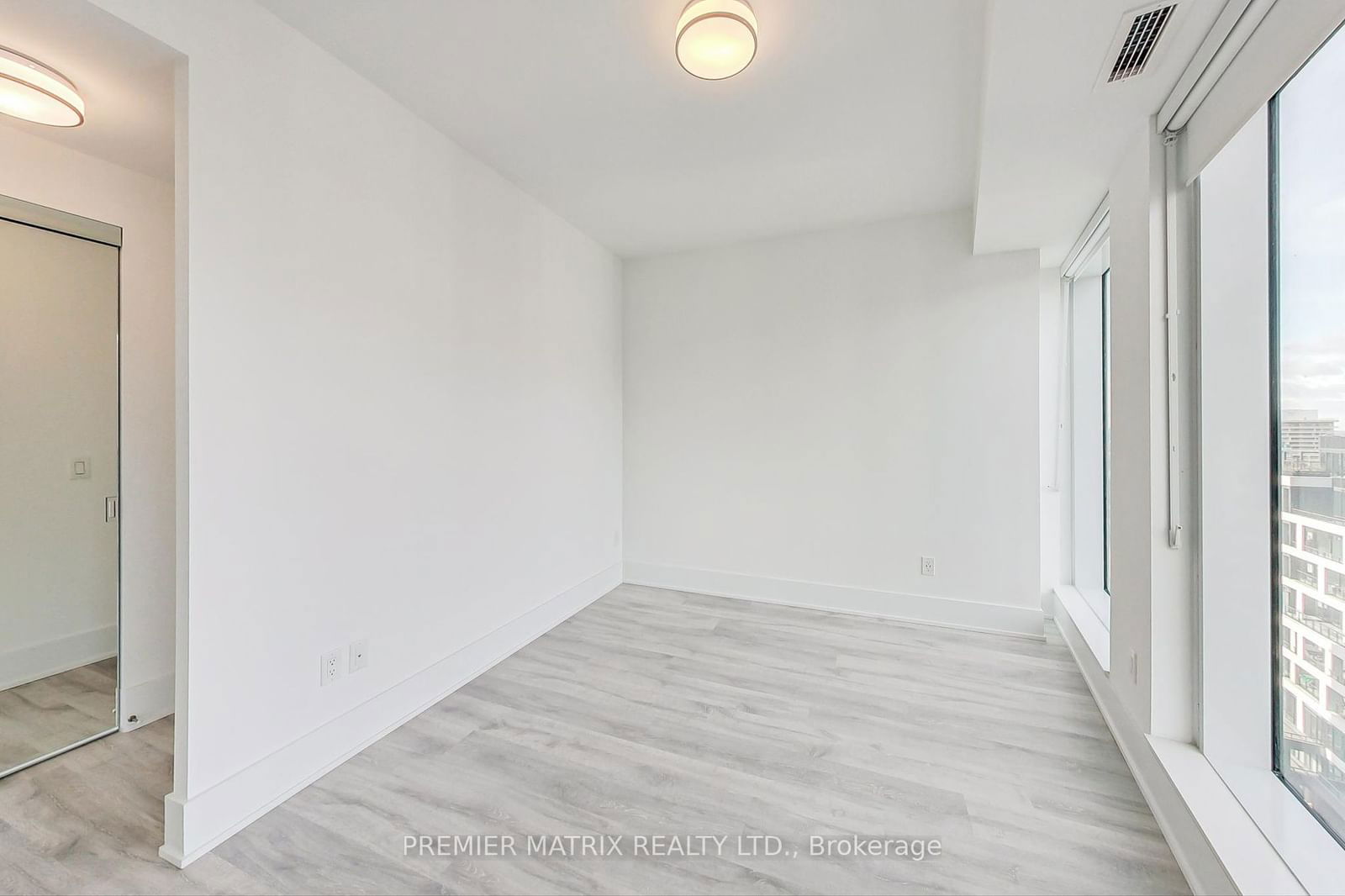 470 Front St W, unit 1305 for rent