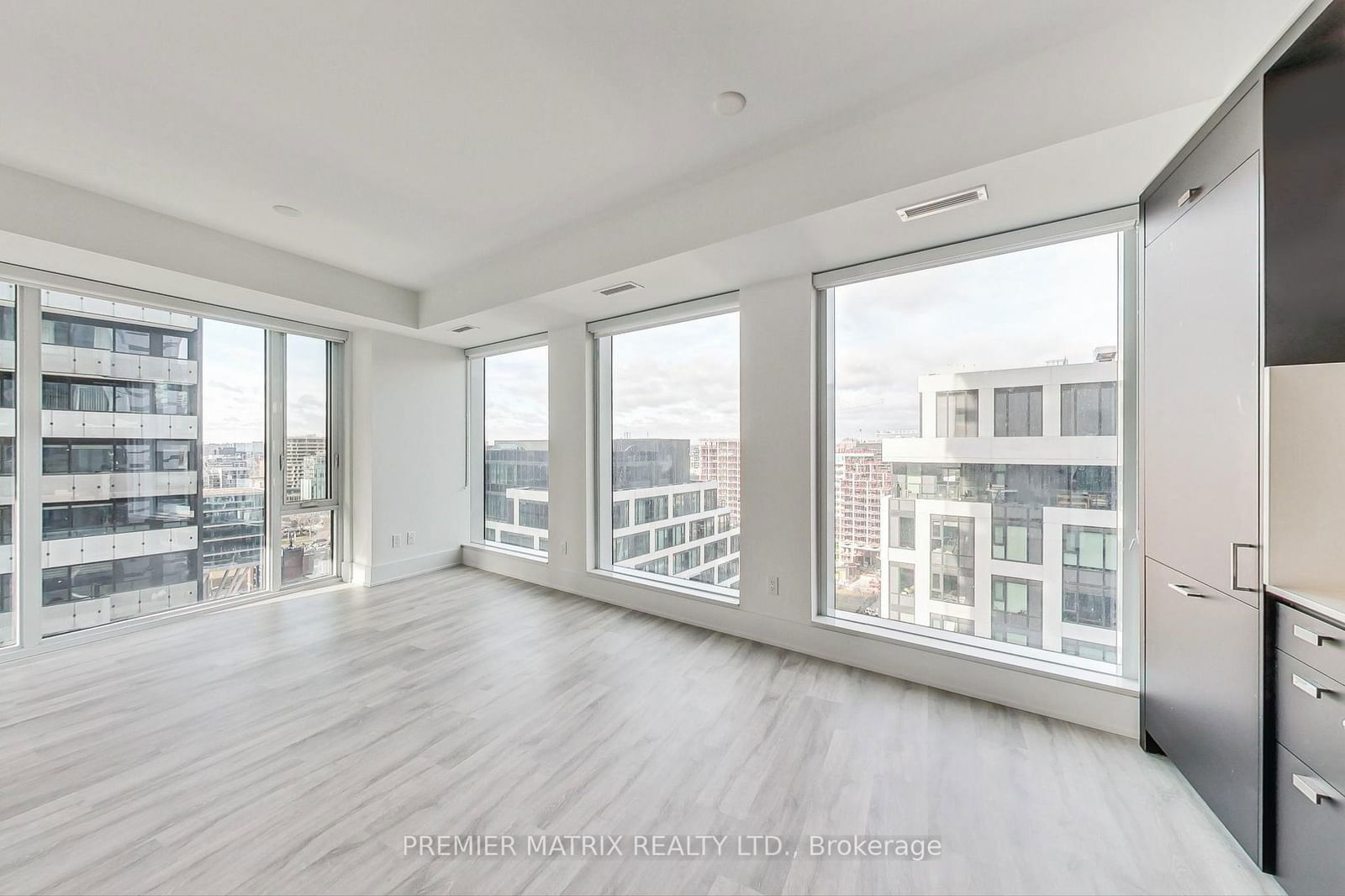 470 Front St W, unit 1305 for rent