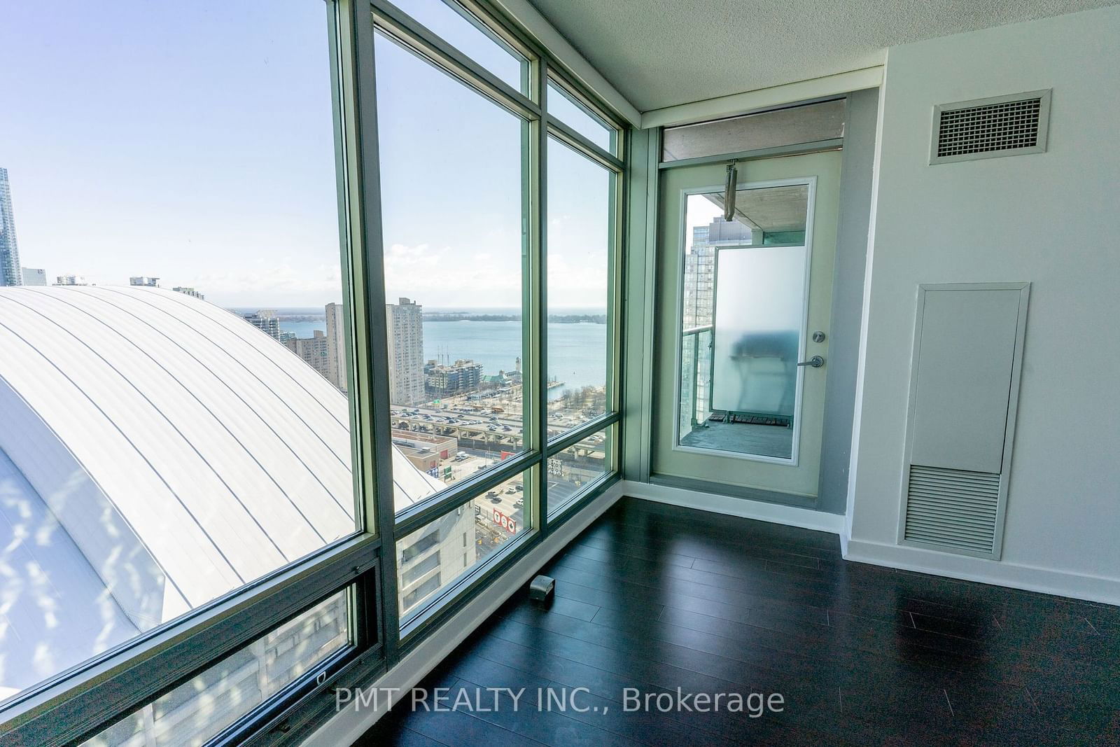 81 Navy Wharf Crt, unit 3501 for rent