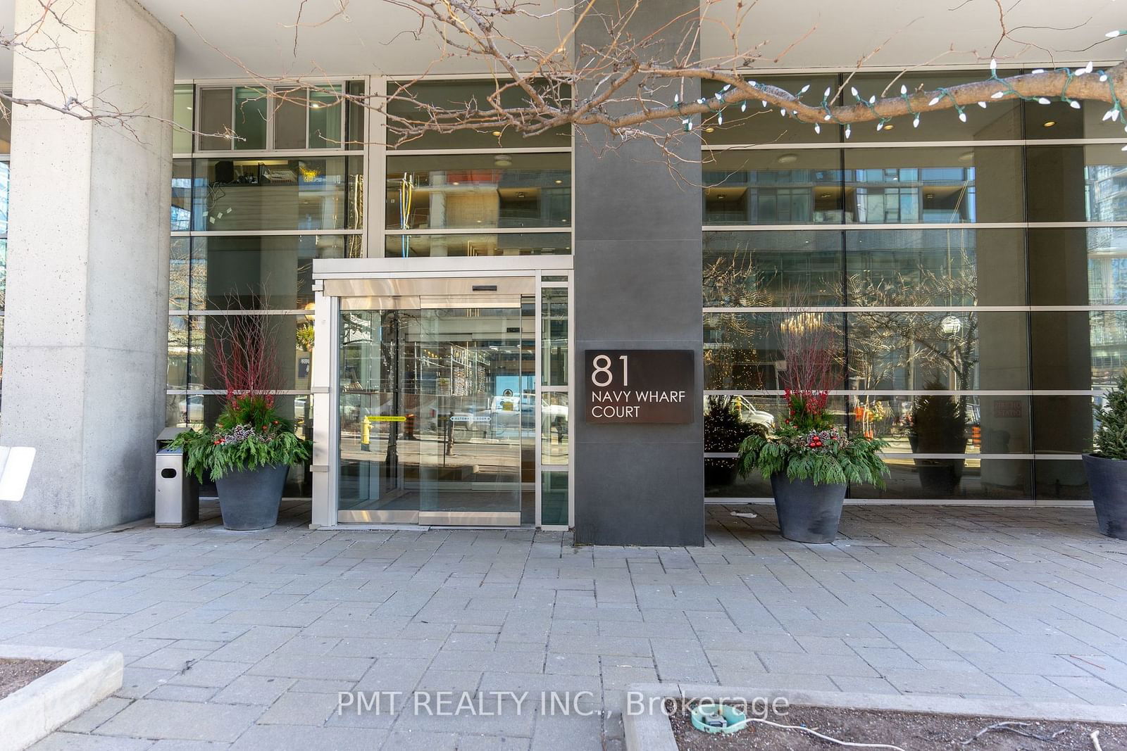 81 Navy Wharf Crt, unit 3501 for rent