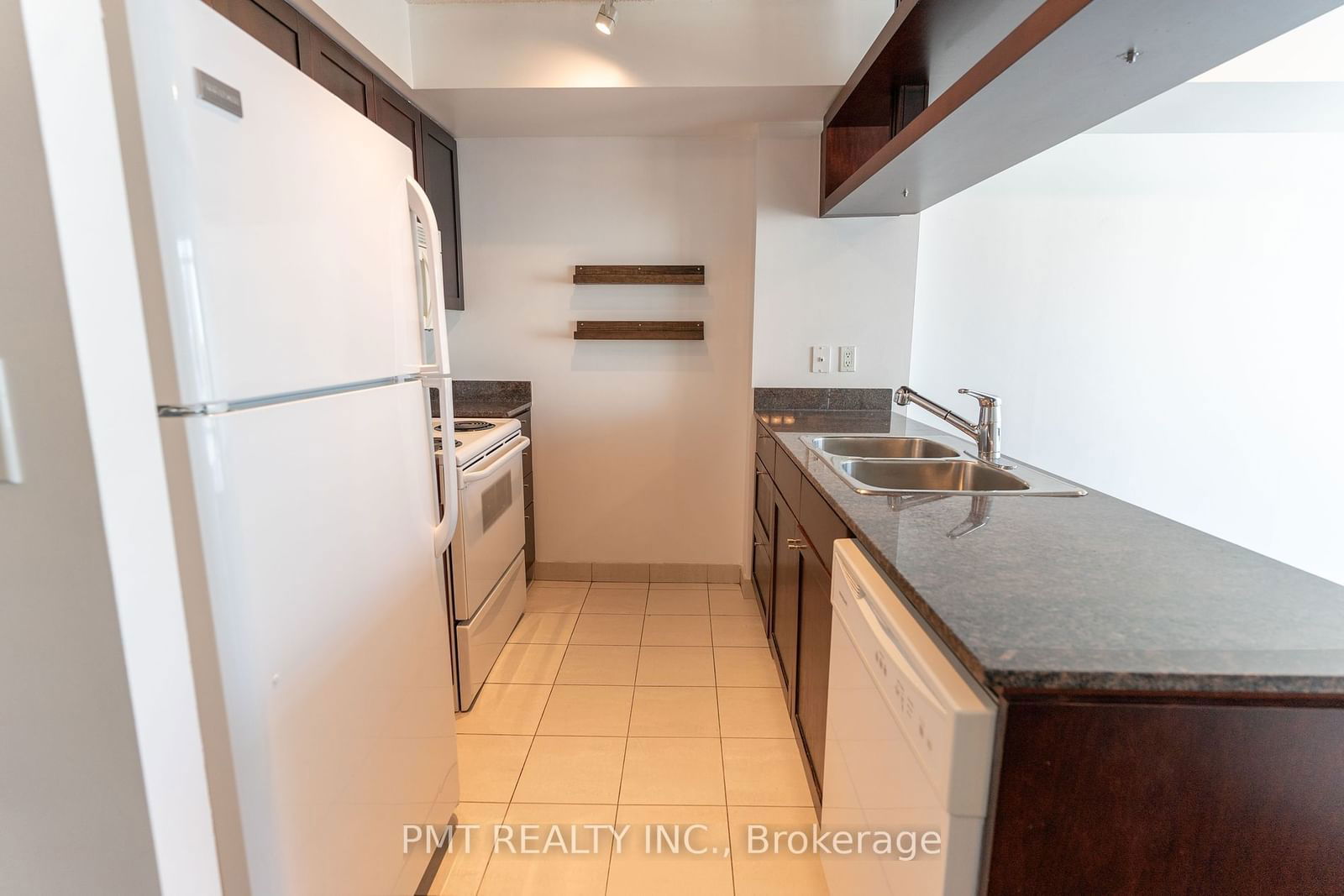 81 Navy Wharf Crt, unit 3501 for rent