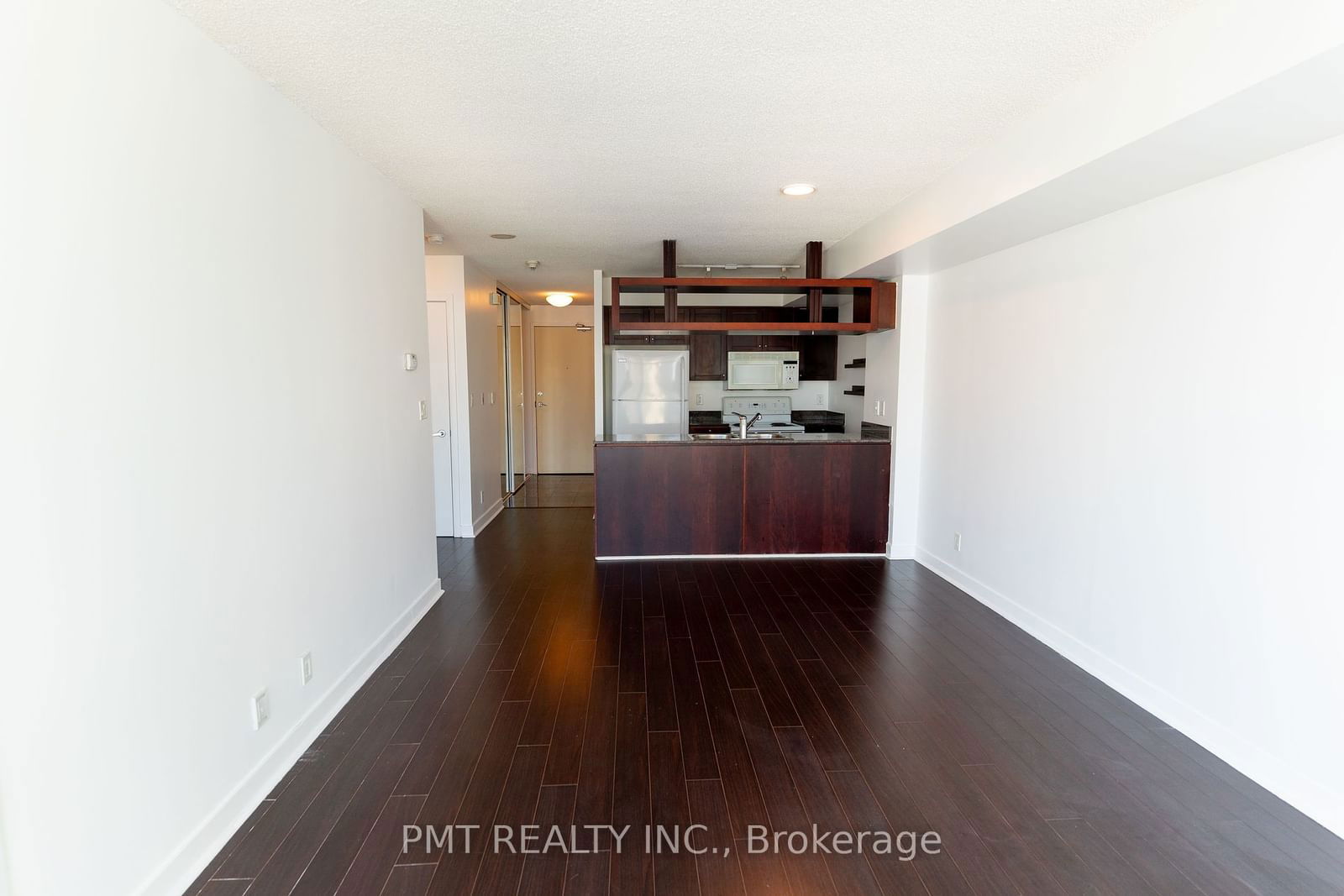 81 Navy Wharf Crt, unit 3501 for rent