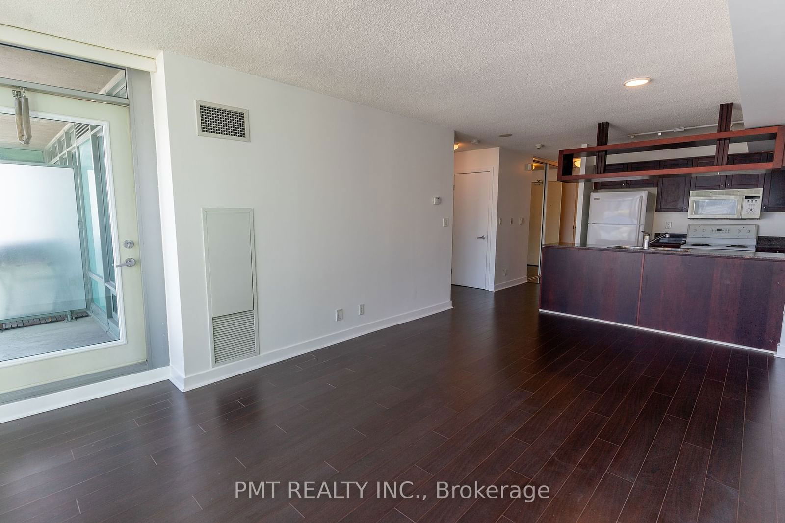 81 Navy Wharf Crt, unit 3501 for rent