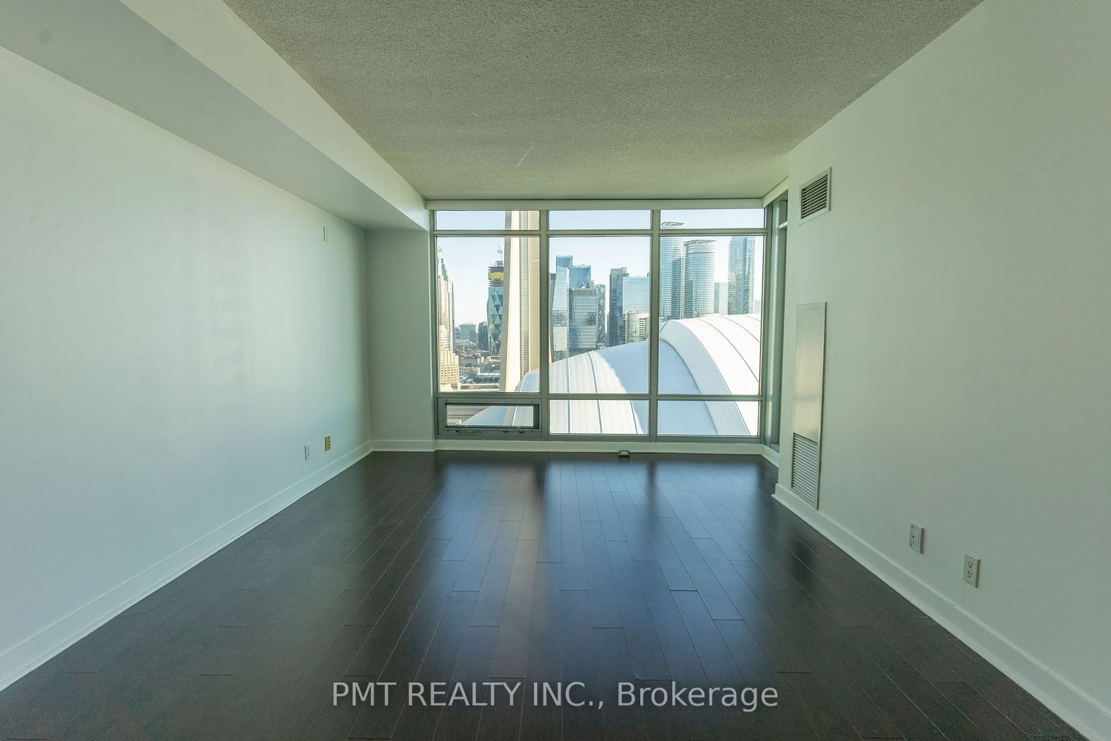 81 Navy Wharf Crt, unit 3501 for rent