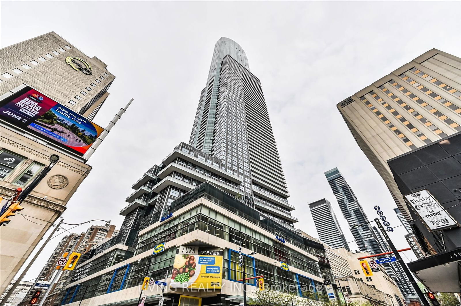 386 Yonge St, unit 2203 for rent