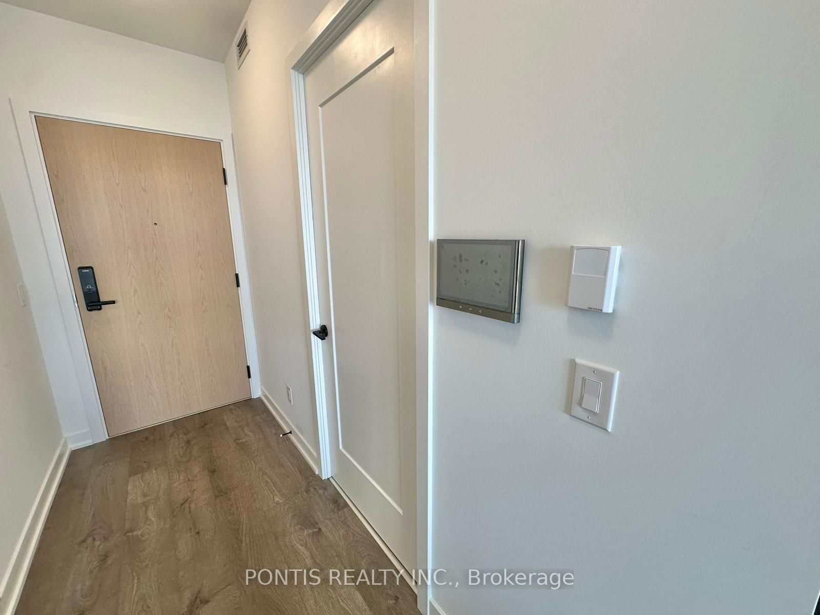 5 DEFRIES St, unit 2303 for rent