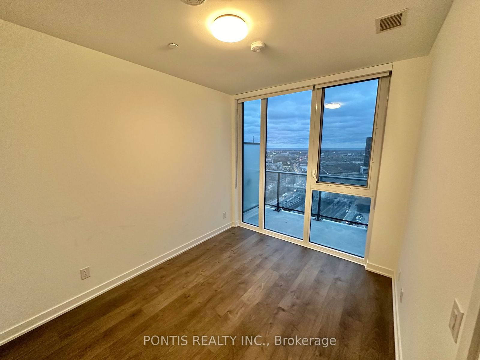 5 DEFRIES St, unit 2303 for rent