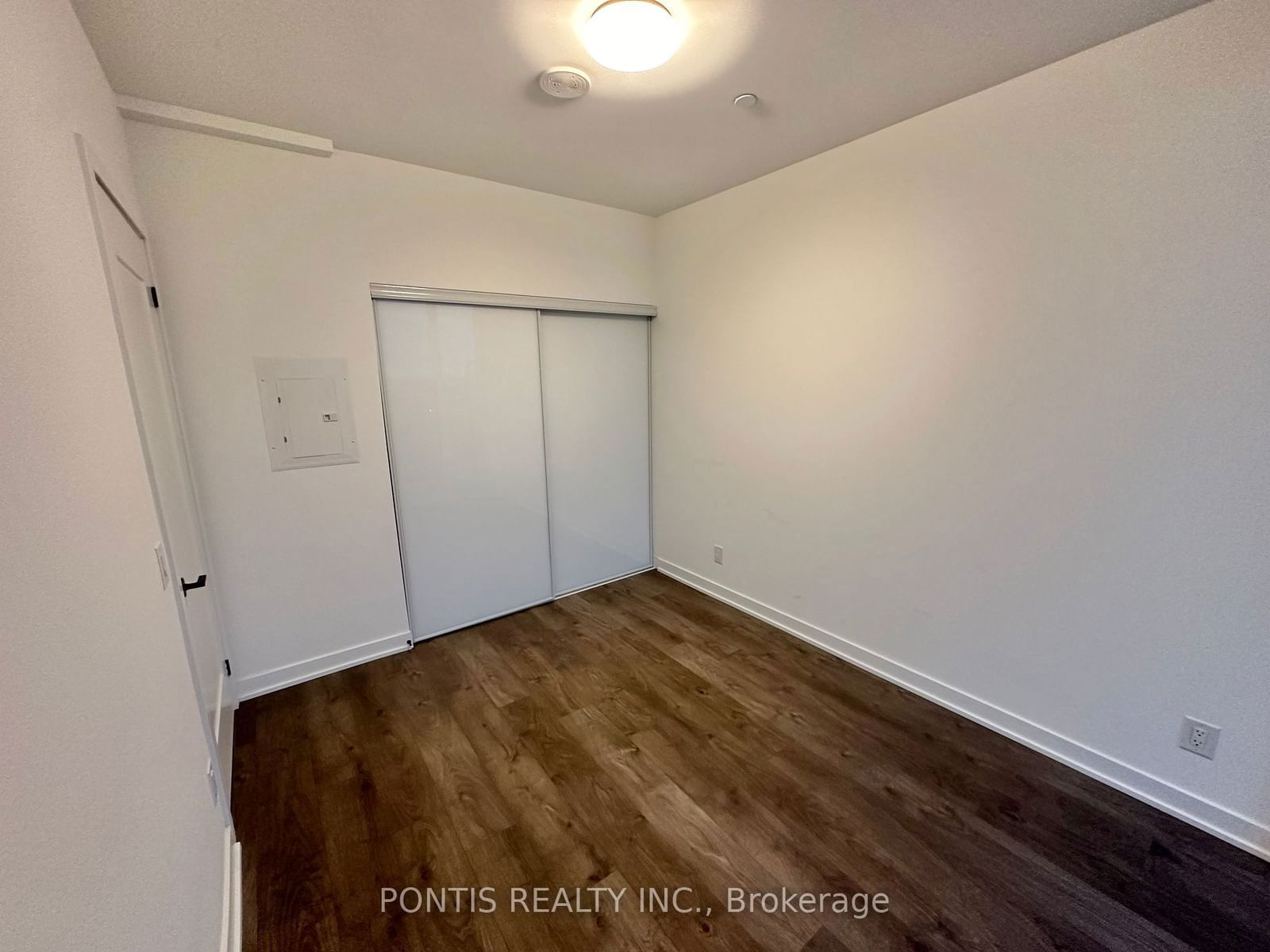 5 DEFRIES St, unit 2303 for rent