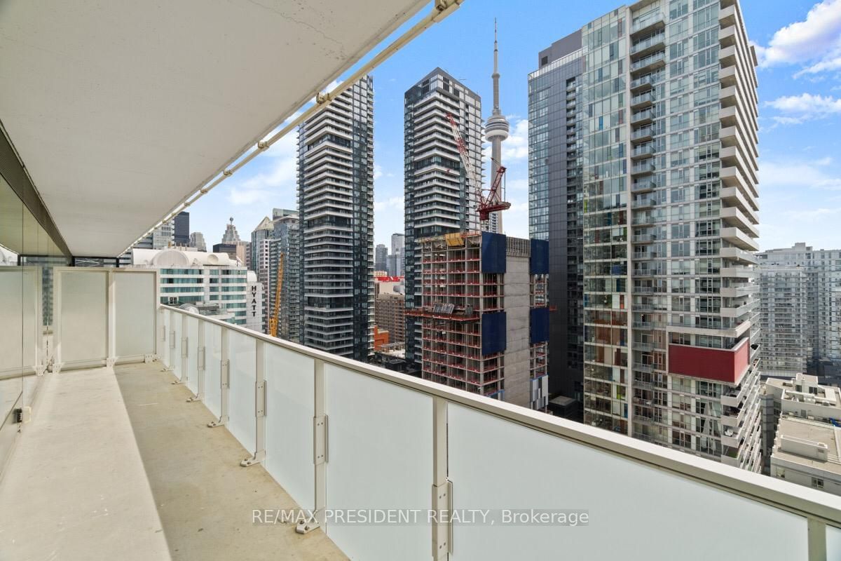 11 Charlotte St, unit 2901 for rent