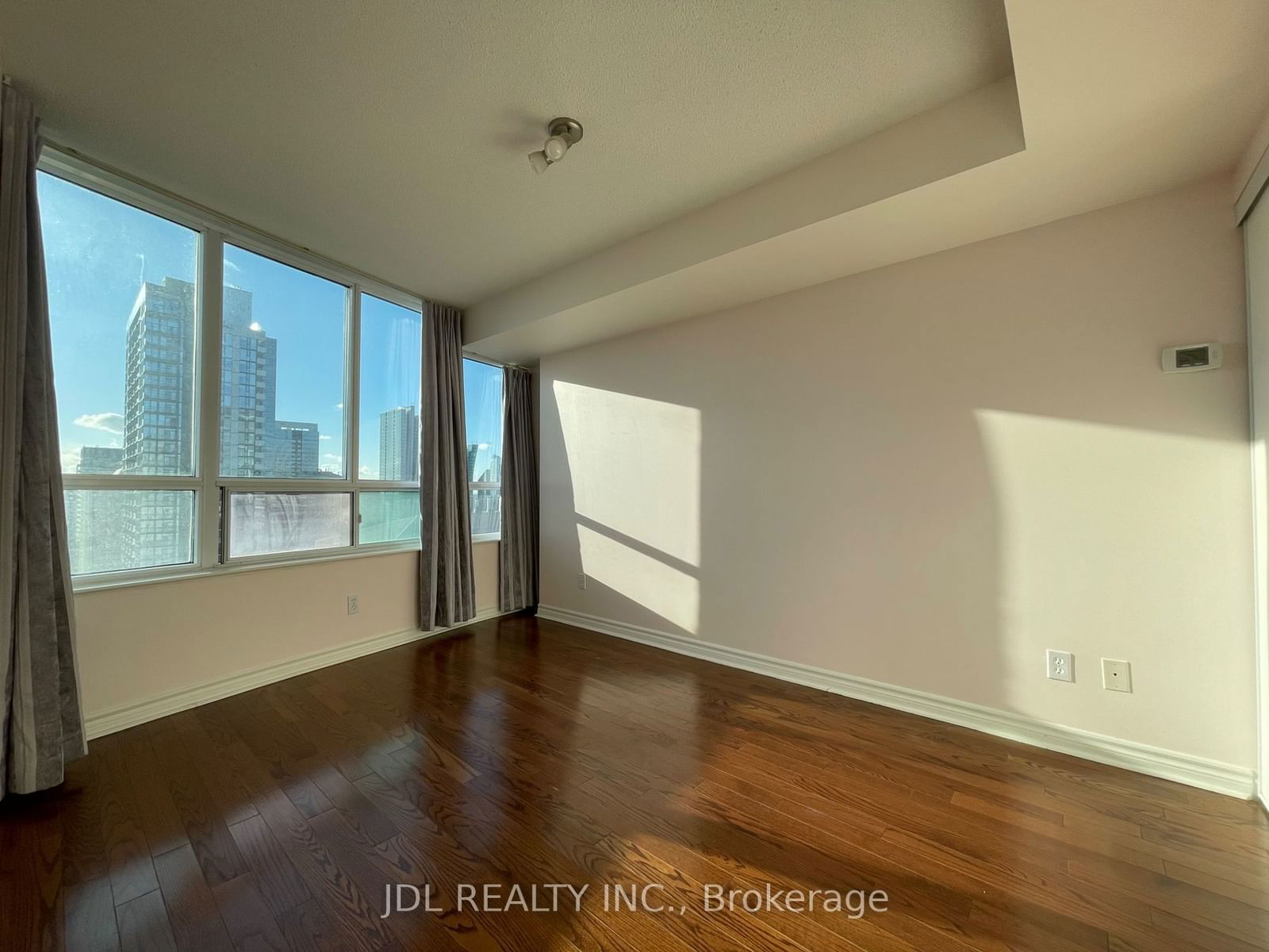 18 Spring Garden Ave, unit 3108 for rent