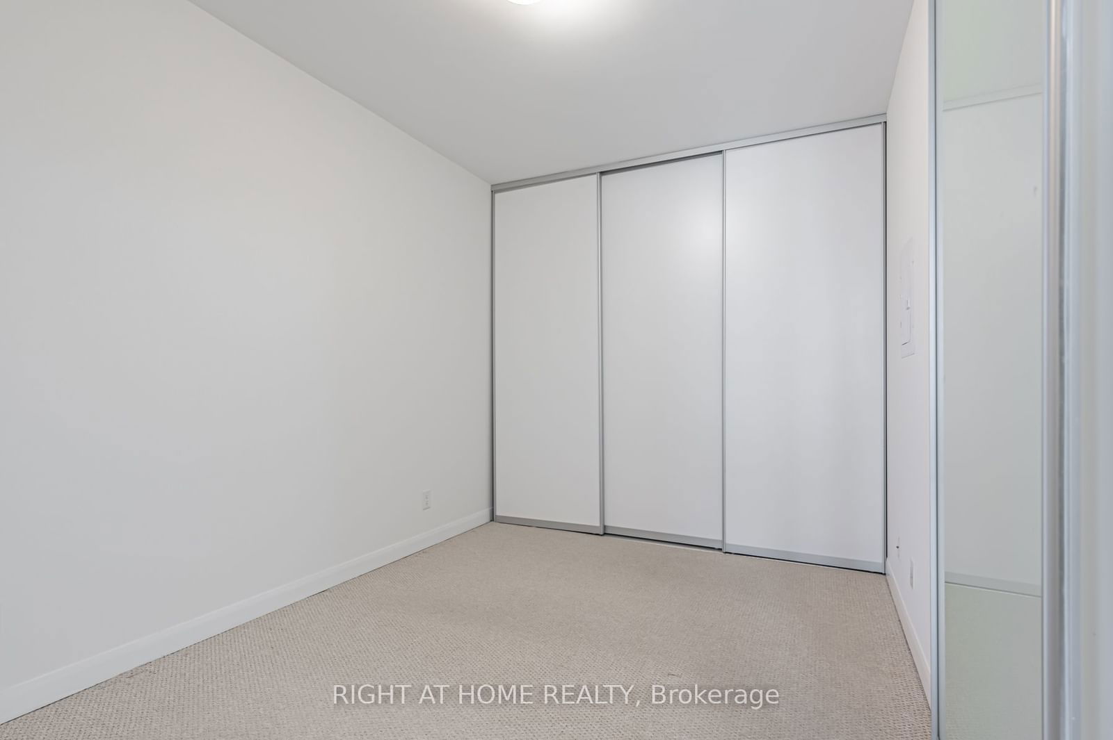 205 Frederick St, unit 1106 for rent