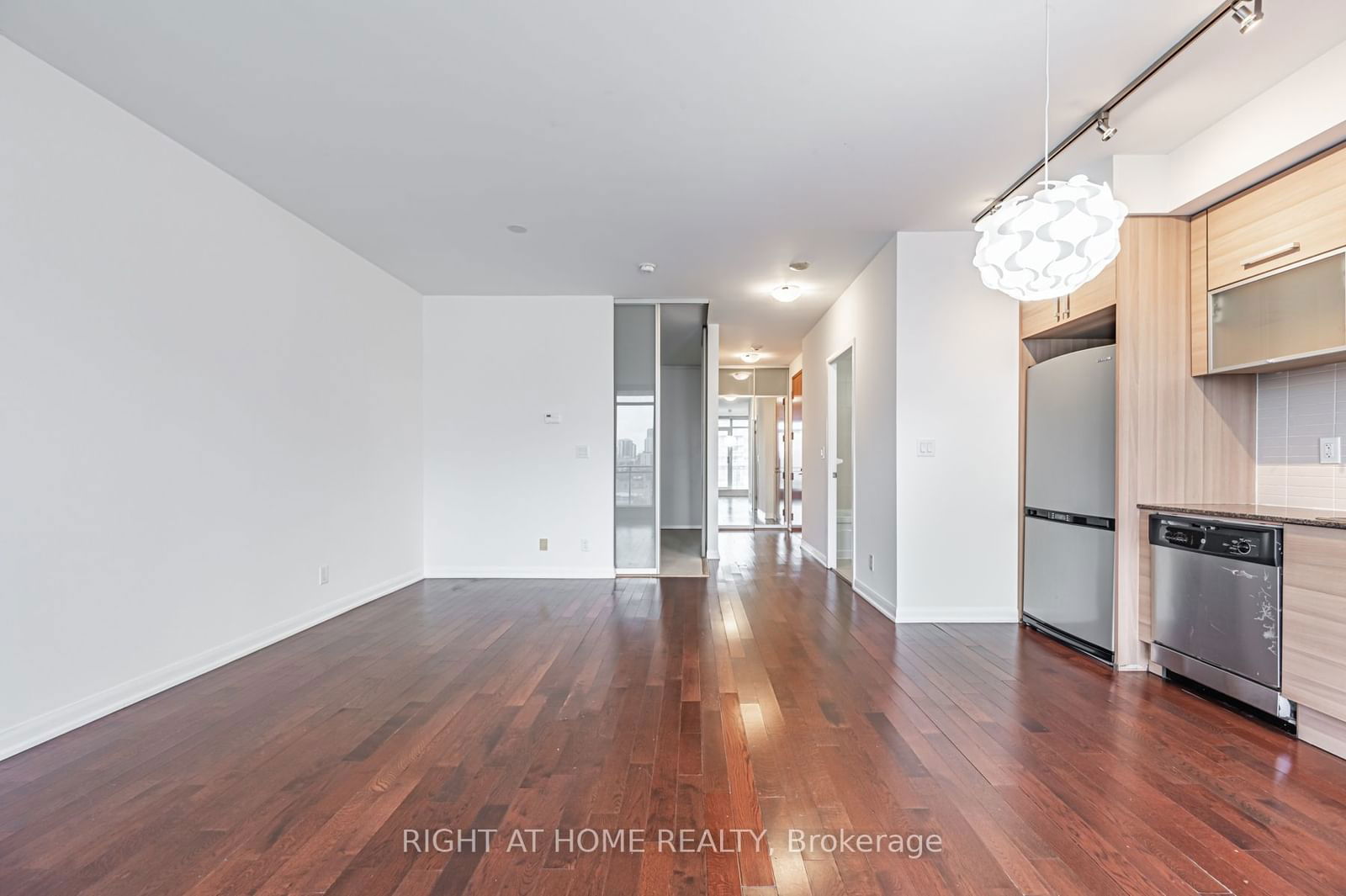 205 Frederick St, unit 1106 for rent