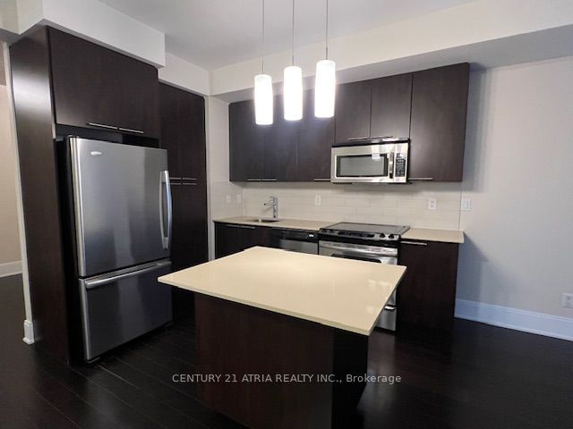 25 Broadway Ave, unit 606 for rent