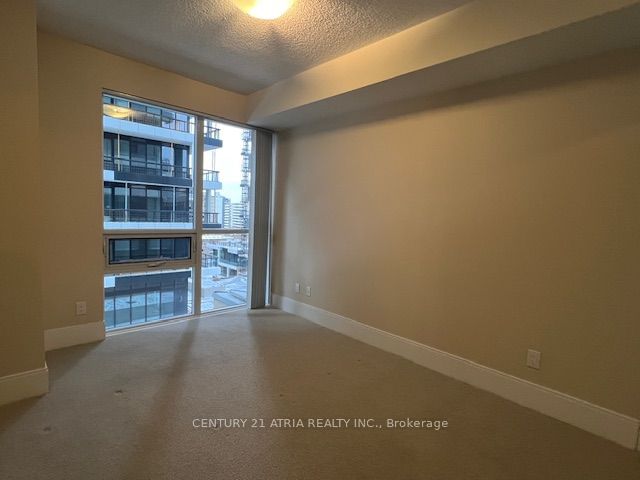 25 Broadway Ave, unit 606 for rent