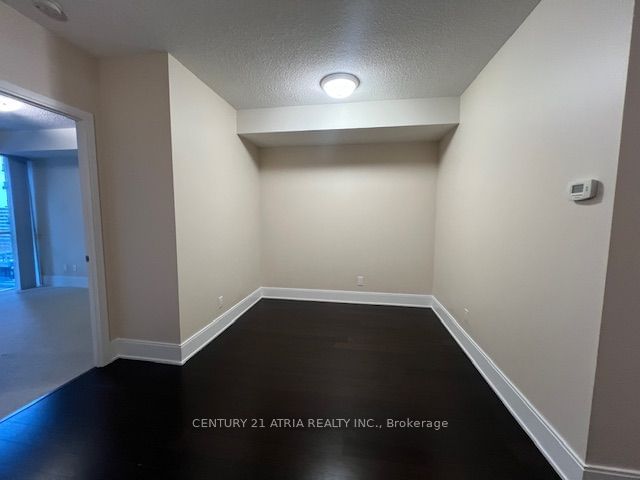 25 Broadway Ave, unit 606 for rent