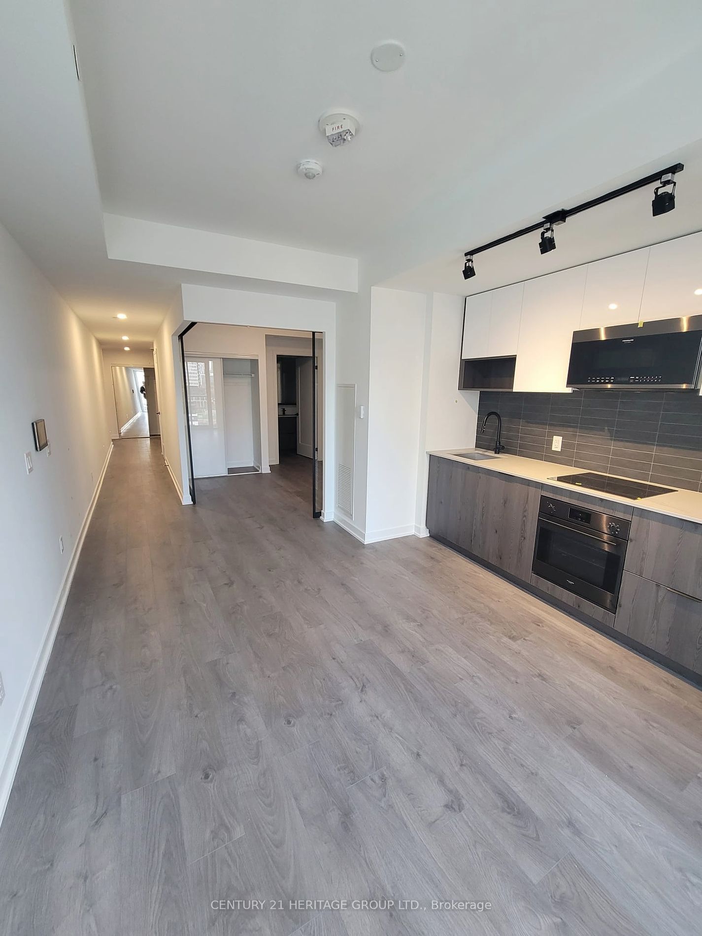 5 Defries St, unit 619 for rent