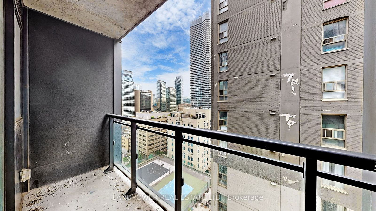 17 Dundonald St, unit 1501 for sale