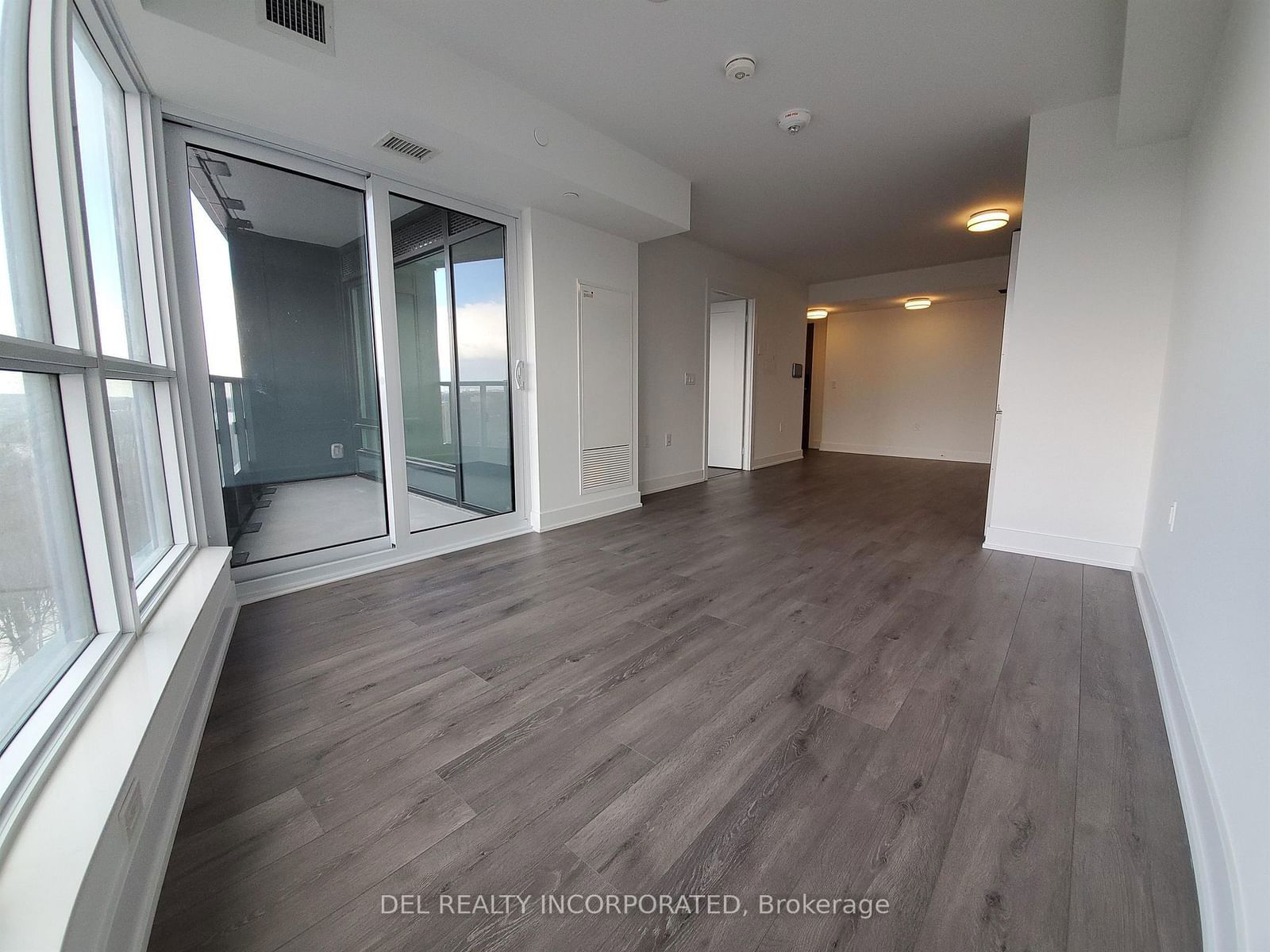 585 Bloor St E, unit 1115 for rent