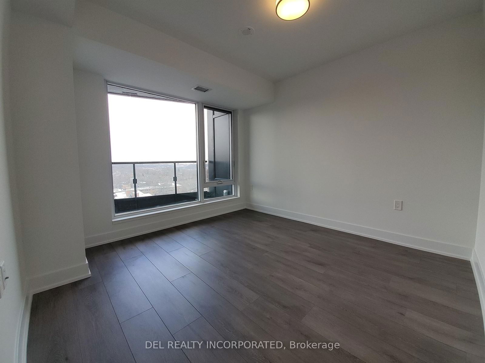 585 Bloor St E, unit 1115 for rent